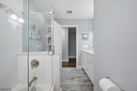 13 Laurel Place Chester NJ 07930