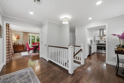 13 Laurel Place Chester NJ 07930