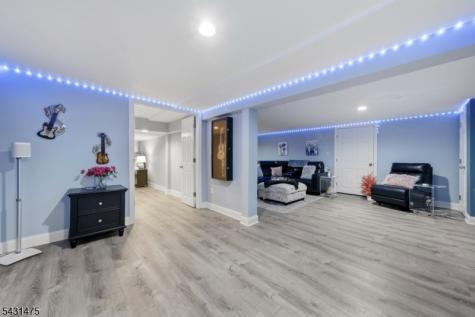 13 Laurel Place Chester NJ 07930