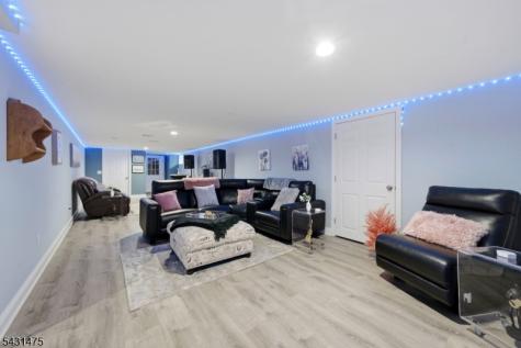 13 Laurel Place Chester NJ 07930