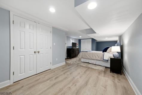 13 Laurel Place Chester NJ 07930
