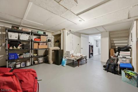 13 Laurel Place Chester NJ 07930