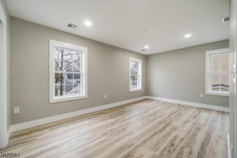 28 Harvard Avenue Woodbridge NJ 07001