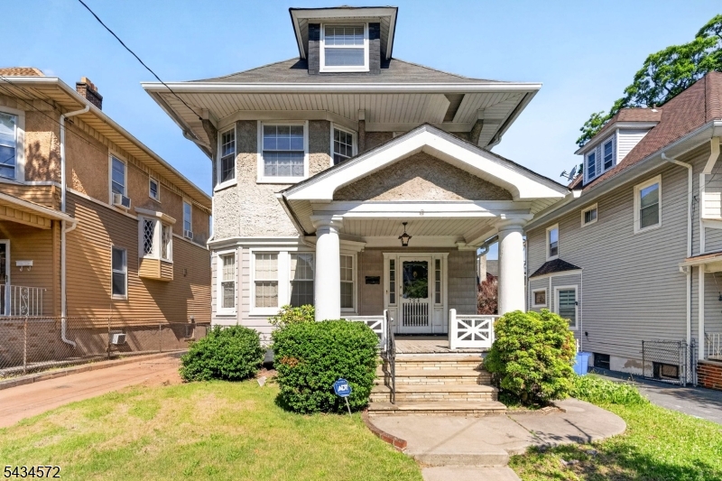 704 Parker Street Newark NJ 07104