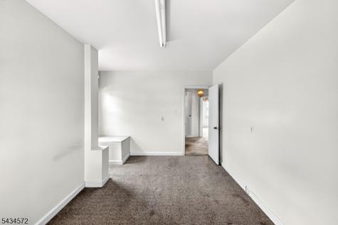 704 Parker Street Newark NJ 07104