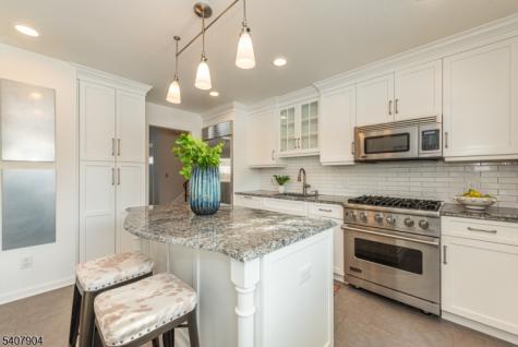 33 Tuers Place Montclair NJ 07043