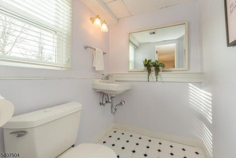 33 Tuers Place Montclair NJ 07043