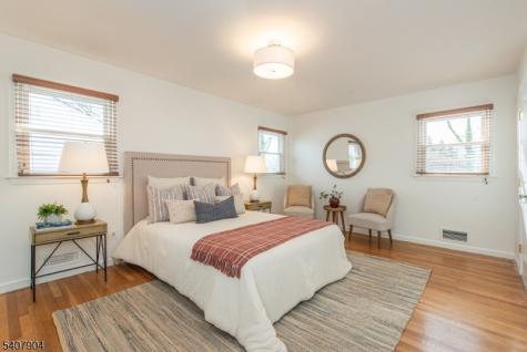 33 Tuers Place Montclair NJ 07043