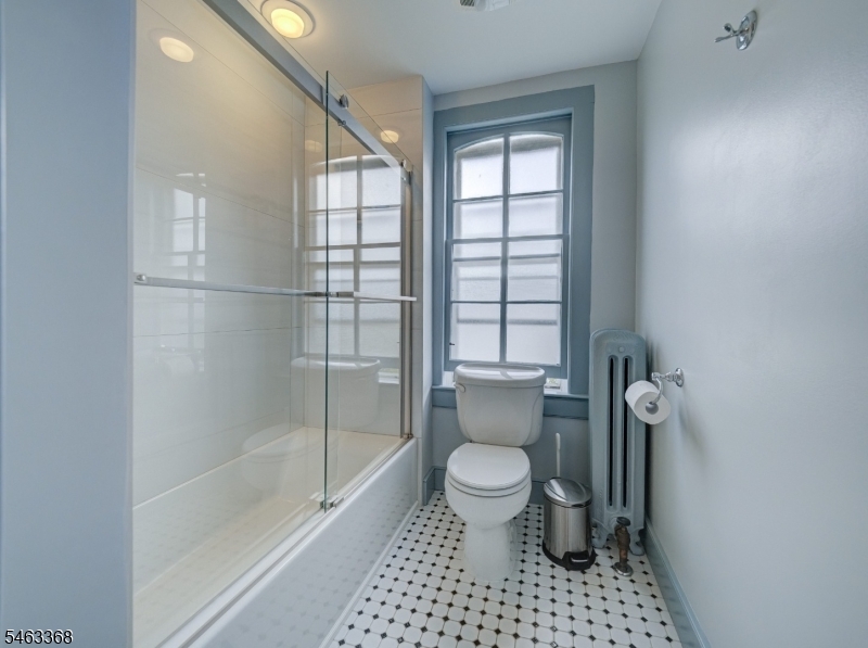 27 Bonnell Street Flemington NJ 08822