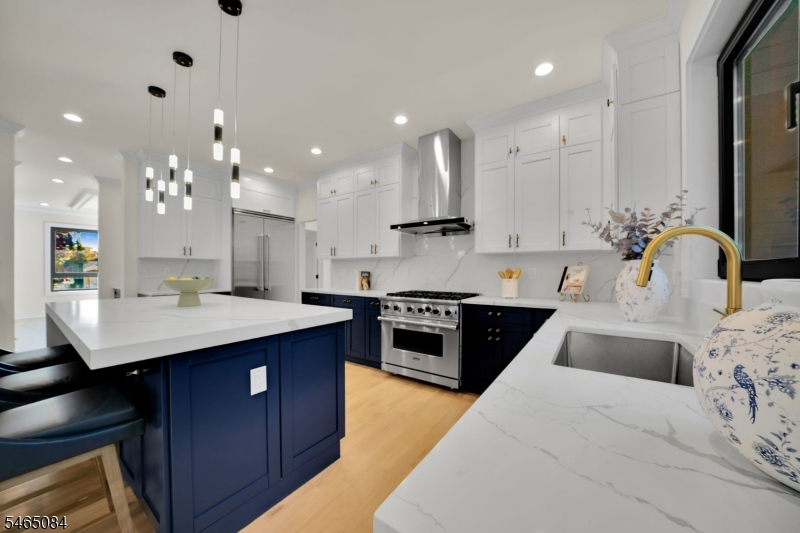 5 Foxcroft Drive Livingston NJ 07039