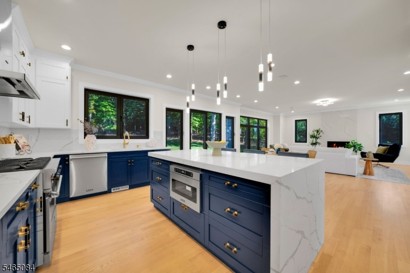 5 Foxcroft Drive Livingston NJ 07039
