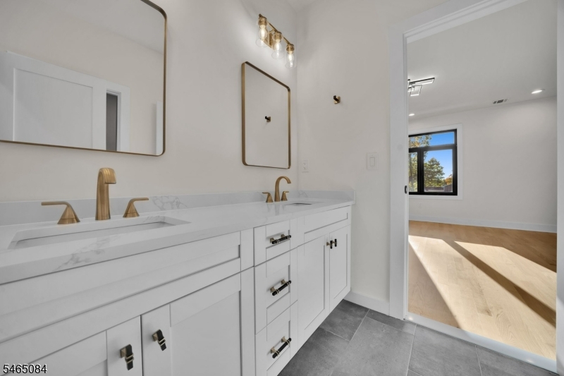 5 Foxcroft Drive Livingston NJ 07039