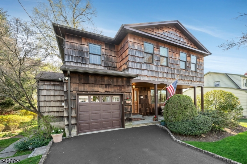 10 Woodmere Road West Caldwell NJ 07006