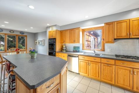 10 Woodmere Road West Caldwell NJ 07006