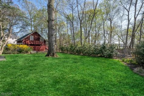 10 Woodmere Road West Caldwell NJ 07006
