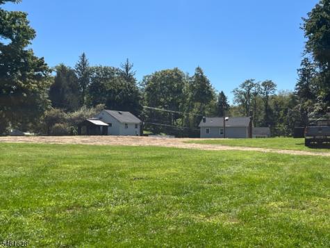 125 N Locust Lake Road Hope NJ 07825