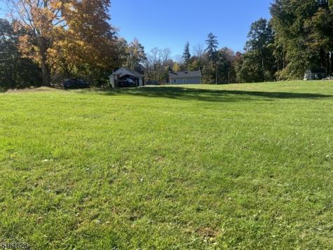 125 N Locust Lake Road Hope NJ 07825