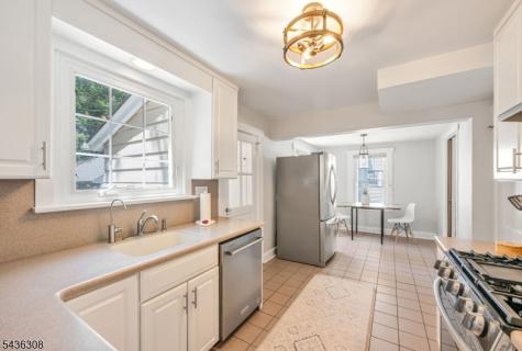 552 Hillcrest Road Ridgewood Village NJ 07450
