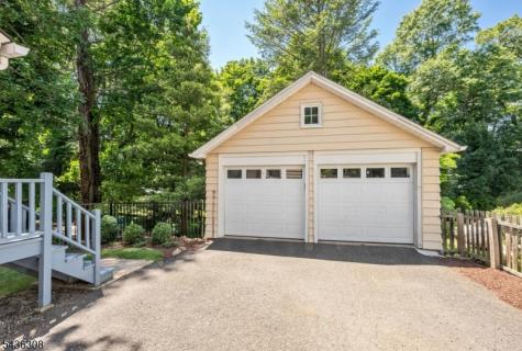 552 Hillcrest Road Ridgewood Village NJ 07450