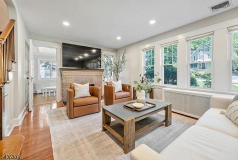 552 Hillcrest Road Ridgewood Village NJ 07450