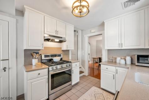 552 Hillcrest Road Ridgewood Village NJ 07450