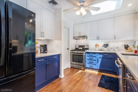 4 Brookhill Place Little Falls NJ 07424