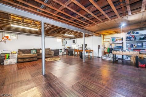 4 Brookhill Place Little Falls NJ 07424
