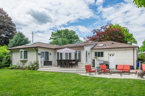 4 Brookhill Place Little Falls NJ 07424