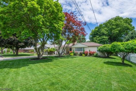 4 Brookhill Place Little Falls NJ 07424