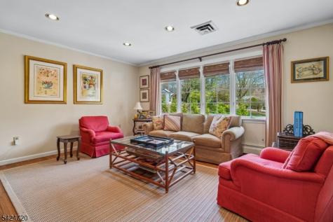 21 Tremont Terrace Livingston NJ 07039