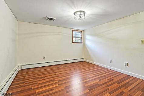 21 Tremont Terrace Livingston NJ 07039