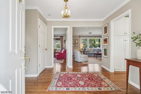 21 Tremont Terrace Livingston NJ 07039