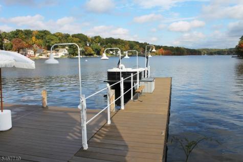 25 Waterside Drive Jefferson NJ 07849