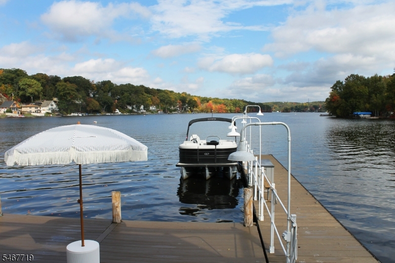 25 Waterside Drive Jefferson NJ 07849
