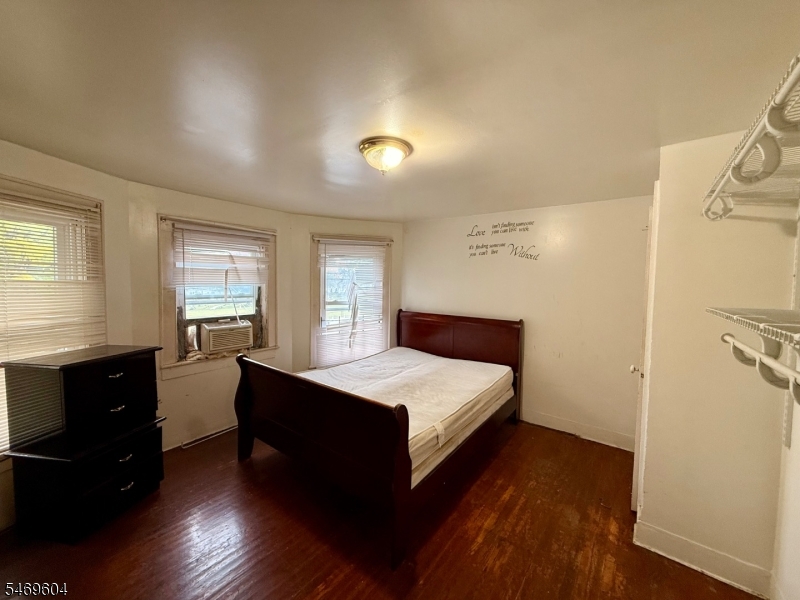 267 S 18th Street Newark NJ 07103
