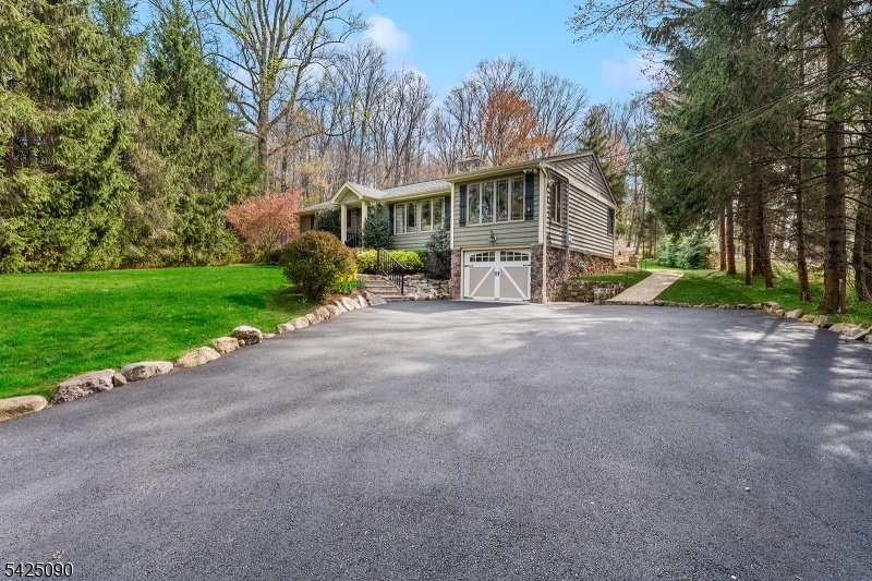21 Turkey Hill Road Montville NJ 07005