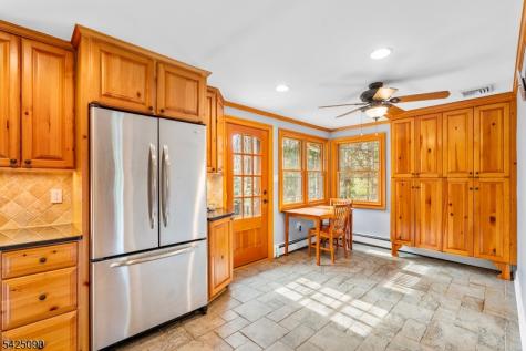 21 Turkey Hill Road Montville NJ 07005