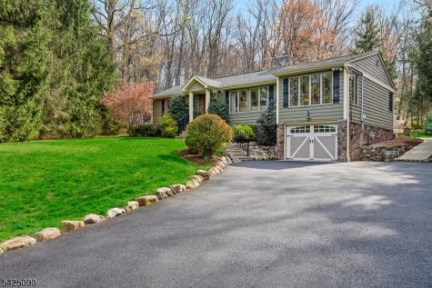 21 Turkey Hill Road Montville NJ 07005