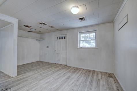 27 Old Short Hills Road West Orange NJ 07052