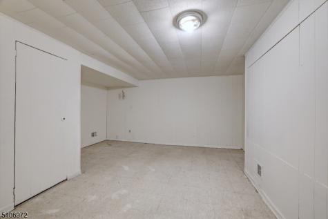 27 Old Short Hills Road West Orange NJ 07052
