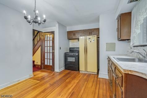 619 Maitland Avenue Teaneck NJ 07666