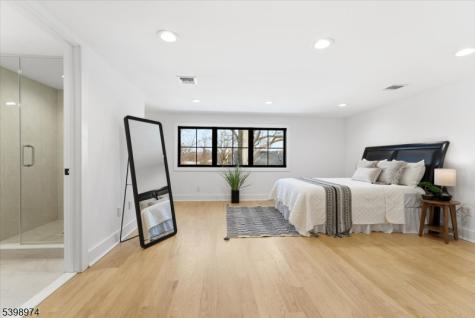 125 Tudor Oval Westfield NJ 07090