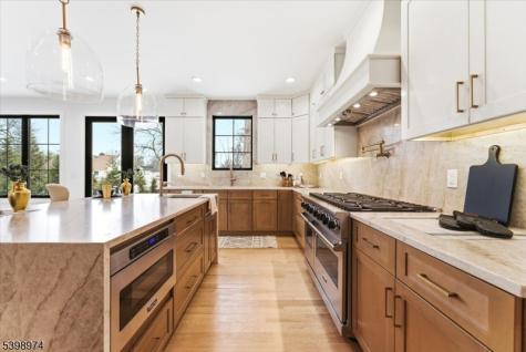 125 Tudor Oval Westfield NJ 07090