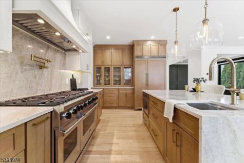 125 Tudor Oval Westfield NJ 07090