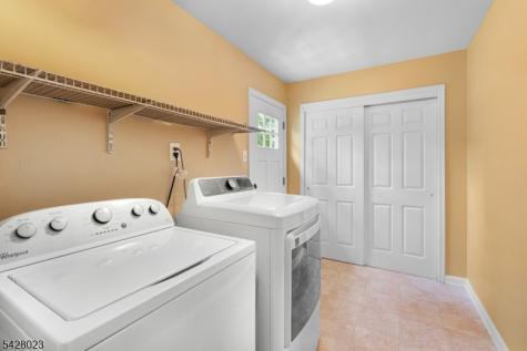 173 Beekman Lane Hillsborough NJ 08844