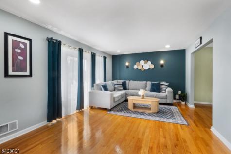 173 Beekman Lane Hillsborough NJ 08844