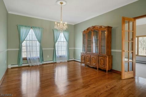 5 Noble Court Washington NJ 07853