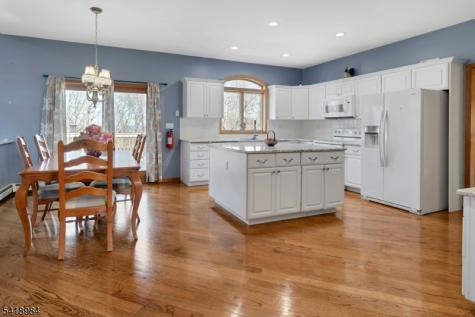 5 Noble Court Washington NJ 07853
