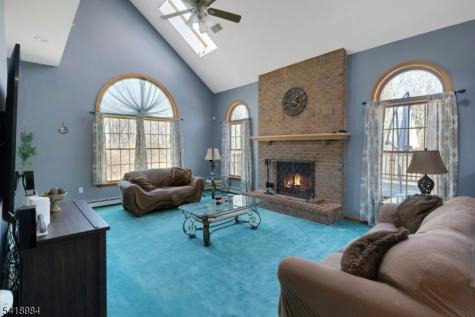 5 Noble Court Washington NJ 07853