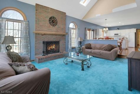 5 Noble Court Washington NJ 07853